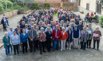 foto de grup de les persones que fan 80 anys